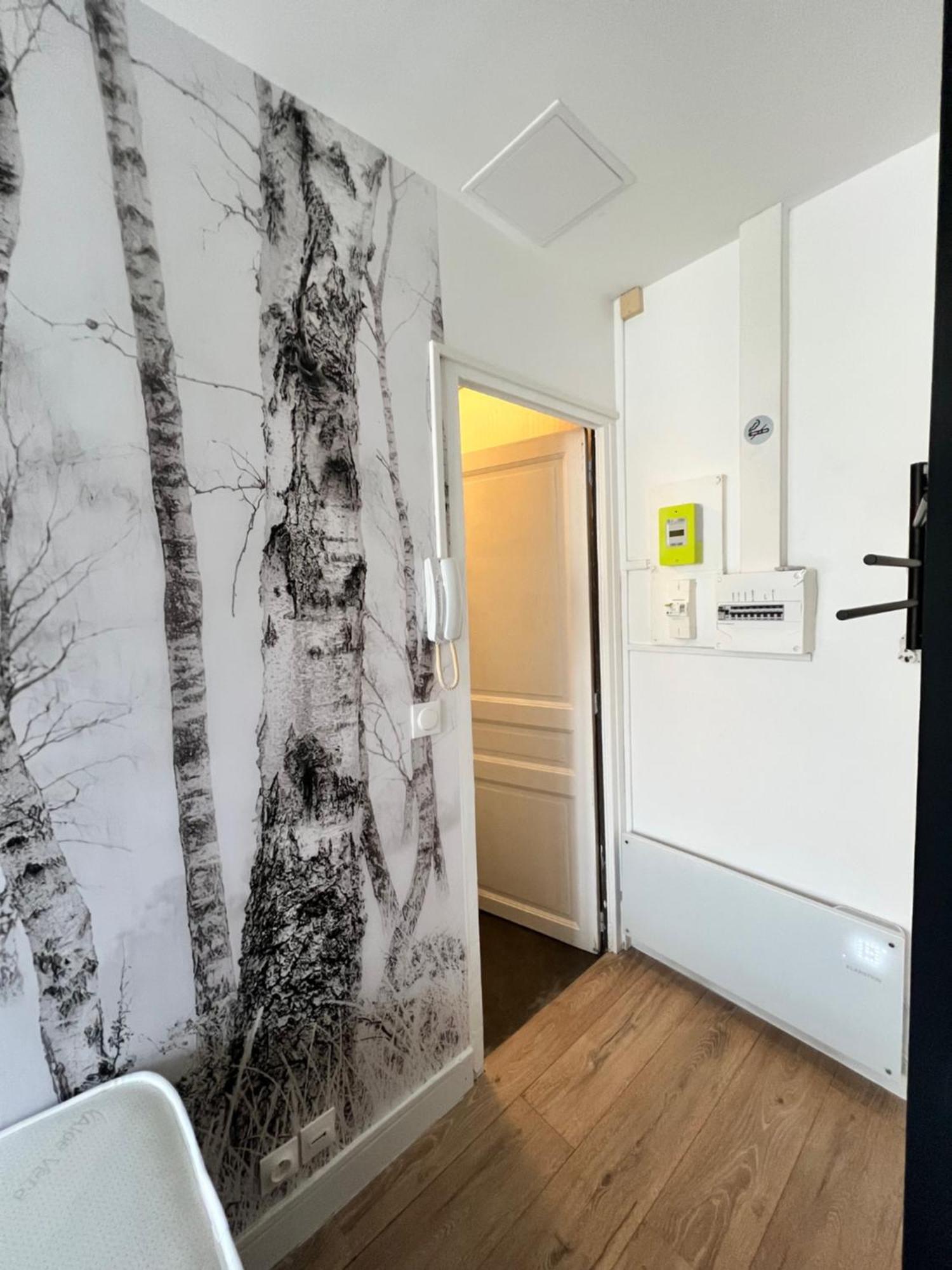 Batignolles, Montmartre Chambre 12M2 , Metro 13 Et 14 París Exterior foto