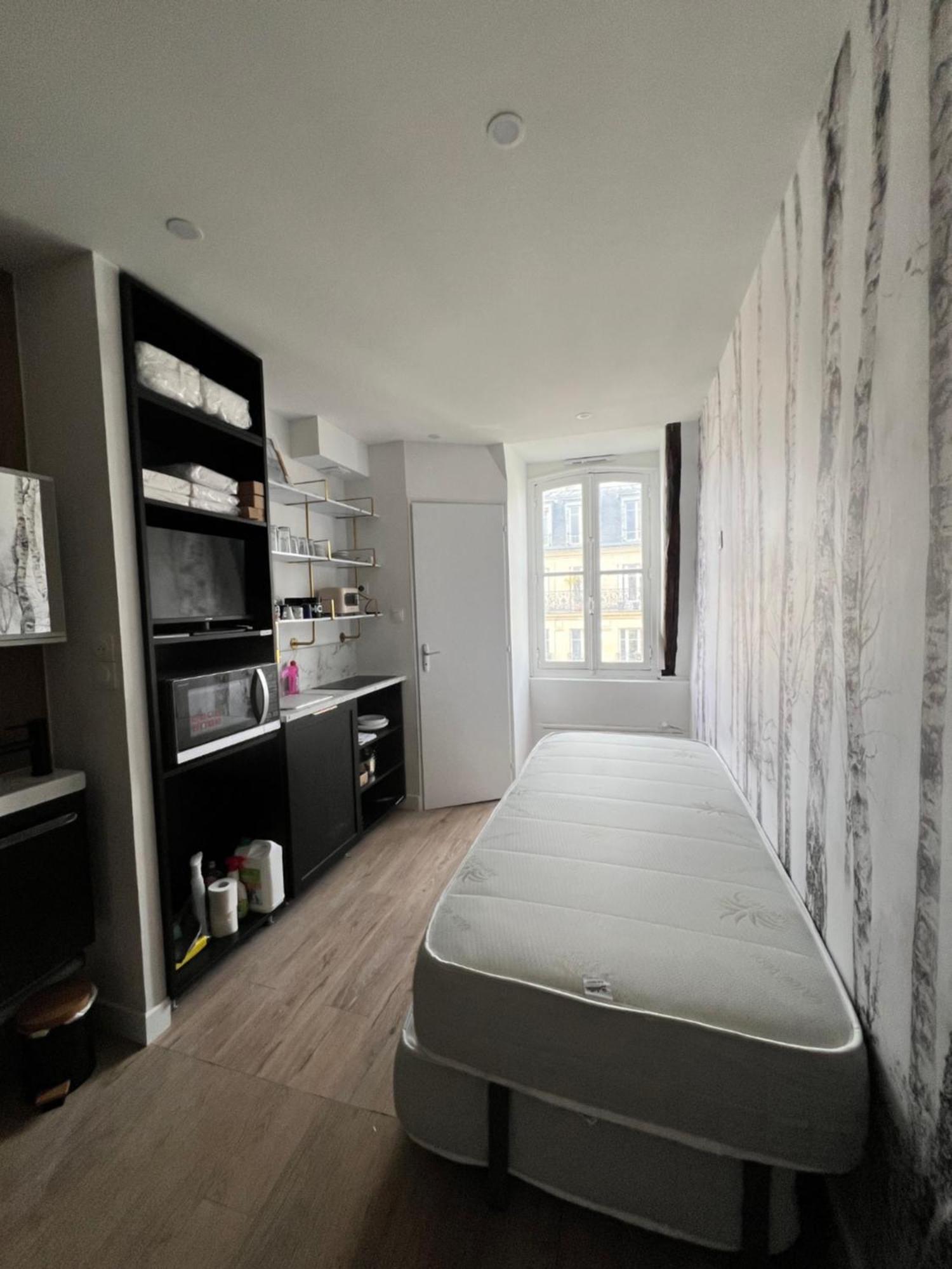 Batignolles, Montmartre Chambre 12M2 , Metro 13 Et 14 París Exterior foto