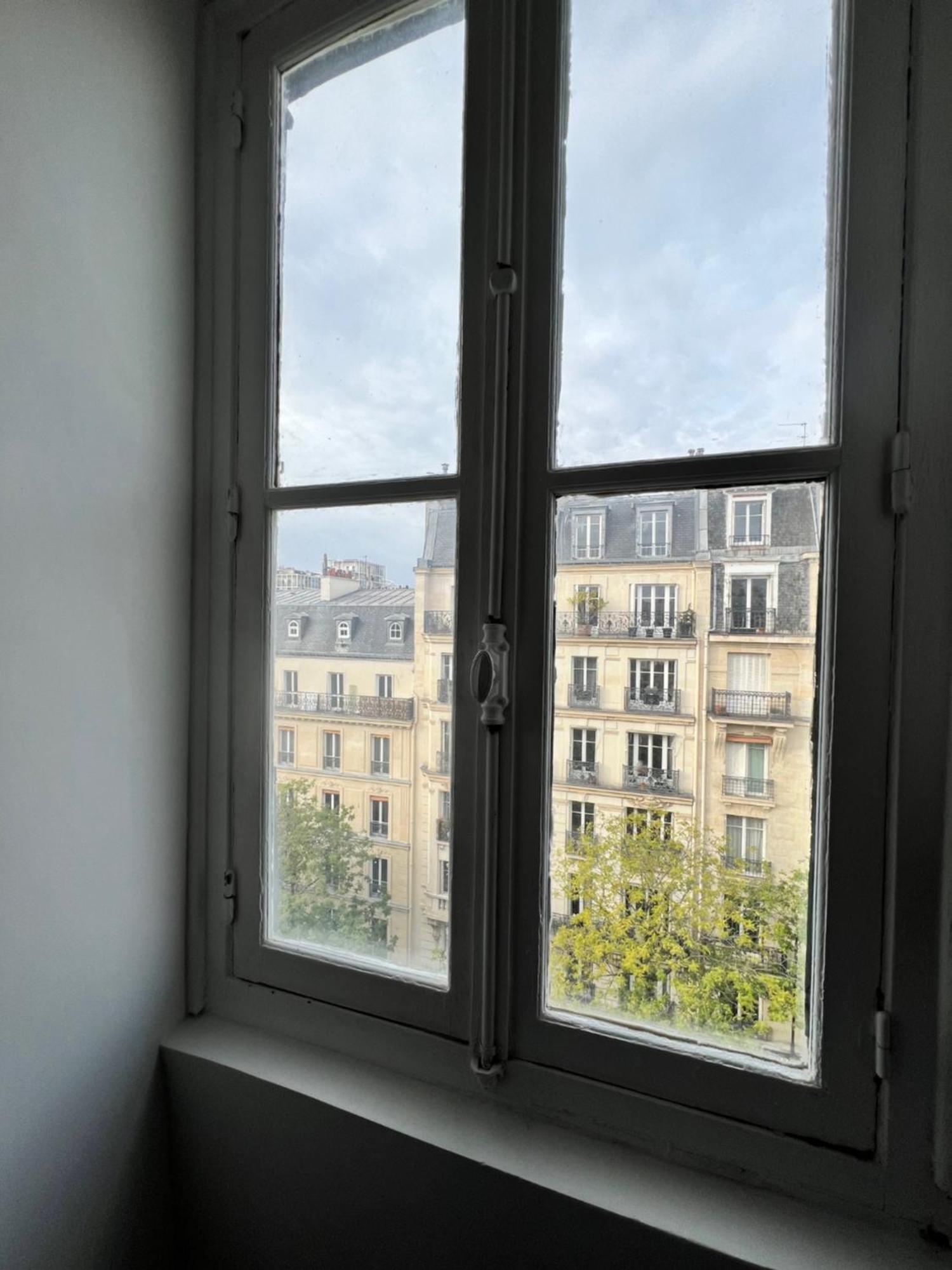 Batignolles, Montmartre Chambre 12M2 , Metro 13 Et 14 París Exterior foto