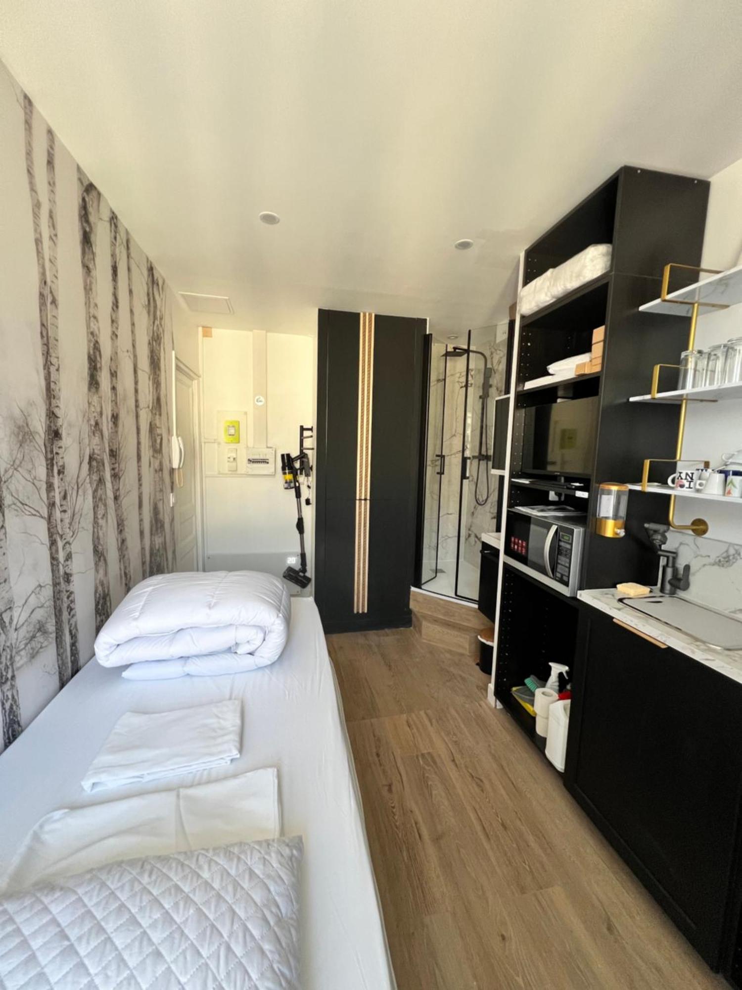 Batignolles, Montmartre Chambre 12M2 , Metro 13 Et 14 París Exterior foto